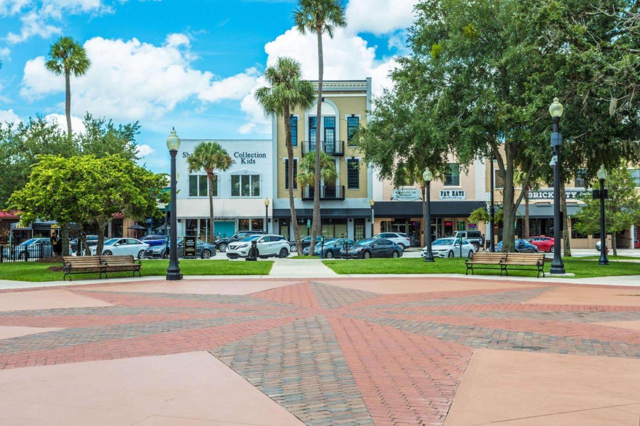 Super 8 By Wyndham Ocala I-75 Hotel Exterior photo